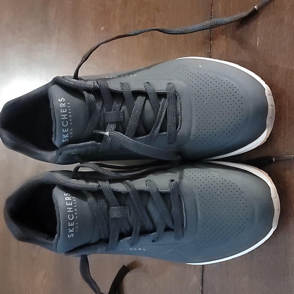 Skechers shoes